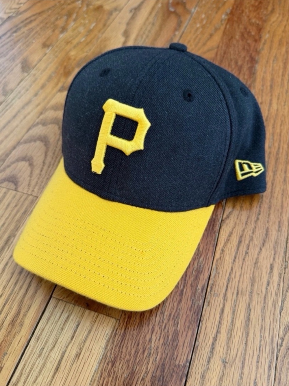 Pittsburgh Pirates Black & Yellow New Era Flex Hat
